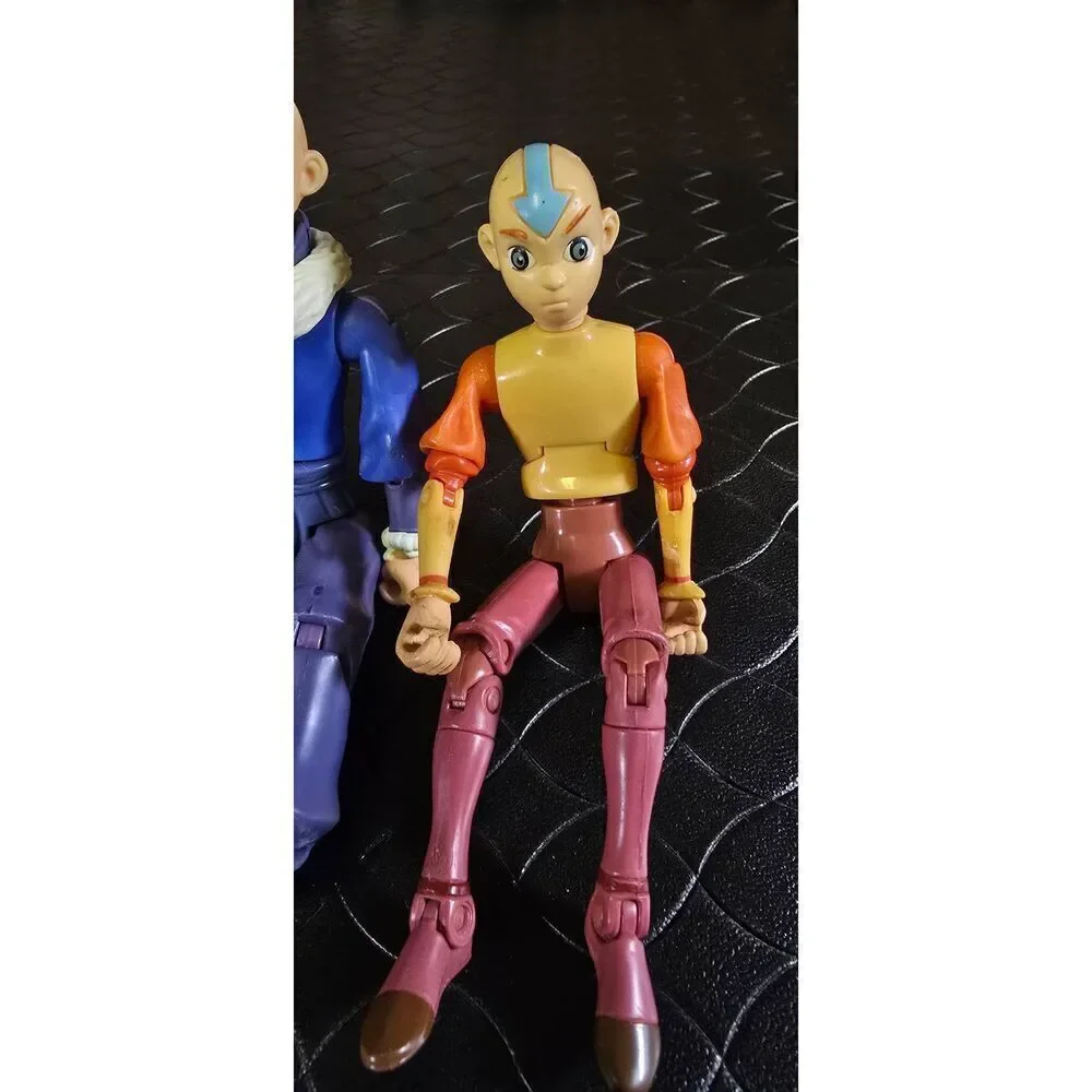 2 Avatar The Last Airbender Aang action figures